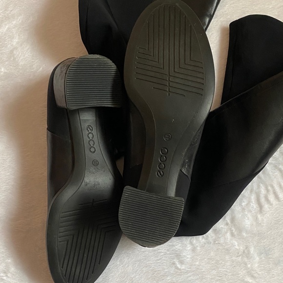 Ecco Black Heeled Knee-High Boots - Picture 5 of 6